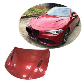Капот V2 (Карбон) для Alfa Romeo Giulia 2016-2022 рр