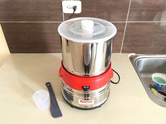 Професійний меланжер для шоколаду, горіхової пасти, урбеча Premier Chocolate Refiner 1,5 л/200 Вт | Зображення 4