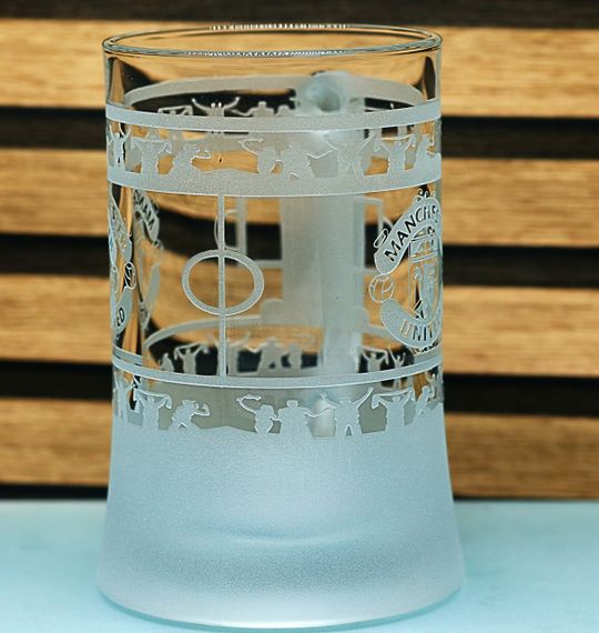 Пивной бокал 670 мл ФК Манчестер Юнайтед FC Manchester United с гравировкой подарок для фаната кружка круговая | Зображення 2