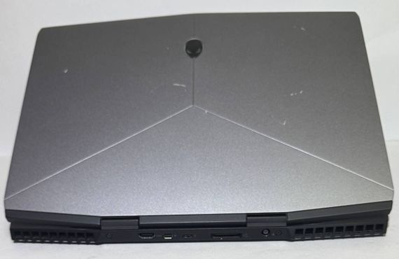 Ігровий ноутбук Dell Alienware M15 R1 / 15.6" (1920x1080) IPS / Intel Core i7-9750H (6 (12) ядер по 2.6 - 4.5 GHz) / 16 GB DDR4 / 512 GB SSD / nVidia GeForce GTX 1660 Ti, 6 GB GDDR6, 192-bit / WebCam б/в | Зображення 5