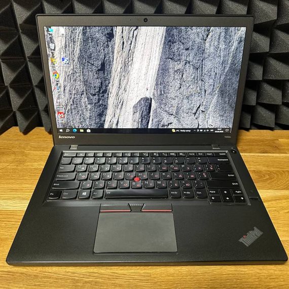 Ноутбук Б-клас Lenovo ThinkPad T450s / 14" (1920x1080) IPS / Intel Core i5-5200U (2 (4) ядра по 2.2 - 2.7 GHz) / 8 GB DDR3 / 128 GB SSD / Intel HD Graphics 5500 / WebCam б/в | Зображення 1