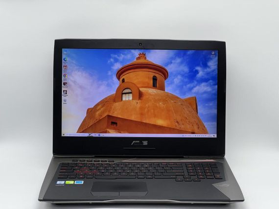 Игровой ноутбук Б-клас Asus ROG G752VS-XB72K / 17.3" (1920x1080) IPS / Intel Core i7-6820HK (4 (8) ядра по 2.7 - 3.6 GHz) / 32 GB DDR4 / 960 GB SSD / nVidia GeForce GTX 1070, 8 GB GDDR5, 256-bit / HDMI / WebCam б/в + Подарунок Бездротова миша HOCO GM28 | Зображення 1