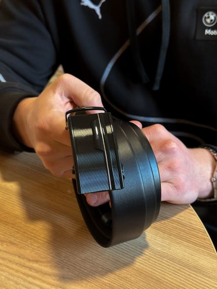 Мужской кожаный ремень с пряжкой автомат 4978 | Зображення 4