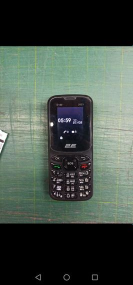 Кнопковий телефон 2E (E180)2023 black бу | Зображення 5