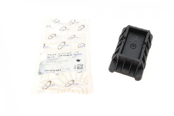 Подушка піддомкратна нижня BMW X3 F25 X5 E70 F15 F85  08.63.019