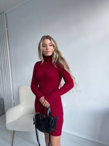 Женское вязаное платье-гольф в обтяжку теплое NO6599 размер единый 42-50 цвет вишневый