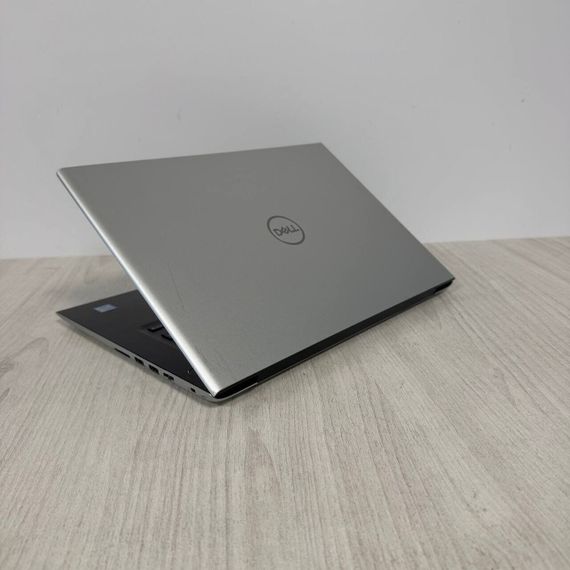 Ультрабук Б-класс Dell Vostro 5471 / 14" (1920x1080) IPS / Intel Core i5-8250U (4 (8) ядра по 1.6 - 3.4 GHz) / 8 GB DDR4 / 240 GB SSD / Intel UHD Graphics 620 / WebCam / Windows 10 б/у | Зображення 6