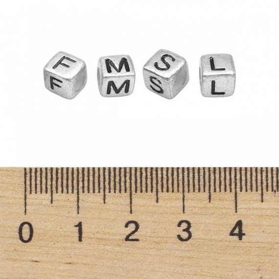 Декоративні намистинки для творчості Алфавіт Кубики Dom Busin УТ000004425 в упаковці 130 шт | Зображення 2