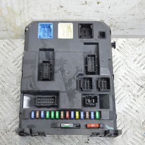 Блок запобіжників BSI Peugeot 207 2006-2013 Корпус запобіжників БСІ Пежо 207 BSIEV-X01-00 9664983080