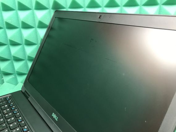 Рабочая станция Б-класс Dell Precision 3520 / 15.6" PS / Intel Core i7-7820HQ (4(8) ядра по 2.9-3.9GHz) / 16GB DDR4 / 256GB SSD / Quadro M620, 2GB GDDR5, 128-bit / WebCam / HDMI / Win 10 б/у | Зображення 9