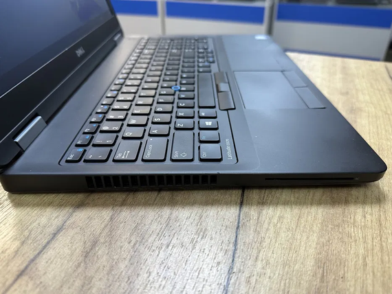 Ноутбук Dell Latitude E5570 15.6" FullHD core i5 6200U/8gb/256Gb SSD | Зображення 2