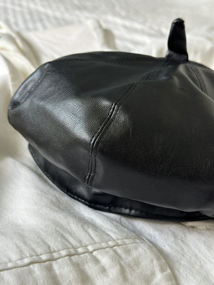 Жіночий берет зі штучної шкіри Чорний 55-57р One size  (2654) | Зображення 5