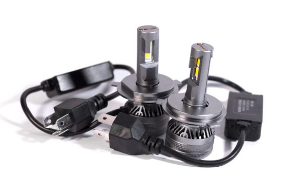 Комплект світлодіодних ламп TBS Design T8 PRO H4 12-24 V 110 W P43t 11000 lm 6000 K