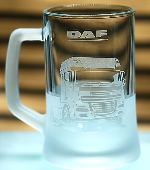 Пивной бокал 670 мл DAF Truck Даф подарок для дальнобойщика кружка с гравировкой грузовика