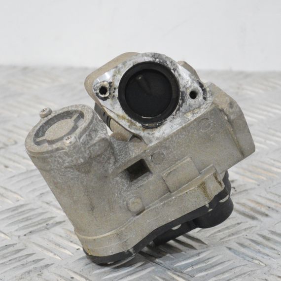 Клапан EGR 1.6 FSI VW Volkswagen Golf V Passat B6 Touran егр Фольксваген Гольф 03C131503B | Зображення 1