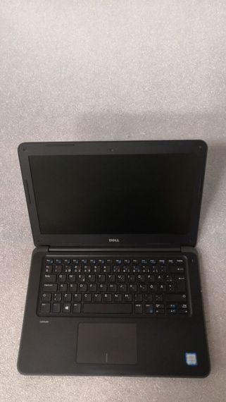Ноутбук Dell Latitude E3380 / 13.3" (1366x768) TN / Intel Core i3-6006U (2 (4) ядра по 2.0 GHz) / 8 GB DDR4 / 240 GB SSD / Intel HD Graphics 520 / WebCam б/у | Зображення 3