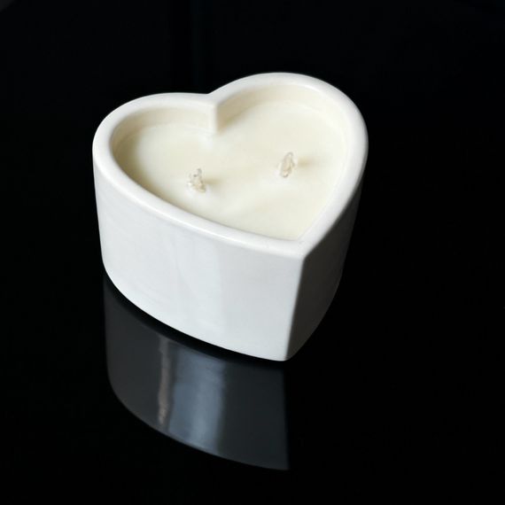 Масажна свічка з ароматом горіхового крему Candy Nut Cream у формі серця, 70 мл Sex Aura | Зображення 9