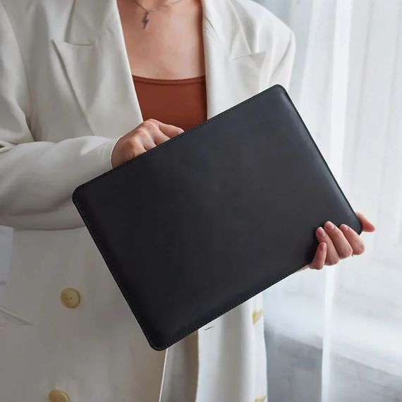Чохол для ноутбука вінтажний Incarne Gamma Plus MacBook Pro 16" 2019-2025 gamma-plus-black-vintage-pro-16 чорний | Зображення 1