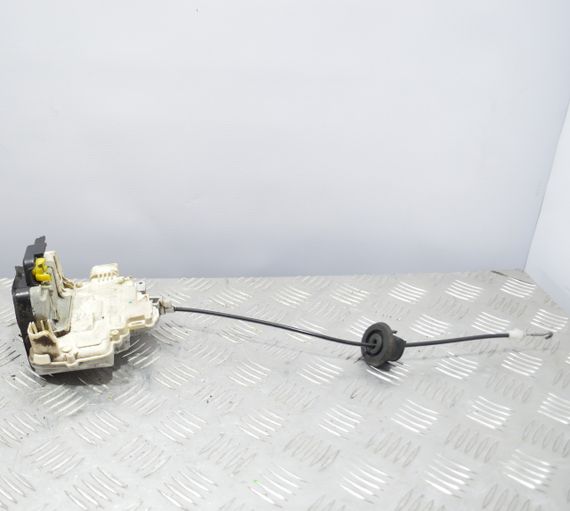 Замок передньої лівої двері Audi A3 A4 A6 A8 2004-2016 Замок двері передній лівий Ауді а3 а4 а6 а8 8E1837015AA | Зображення 1