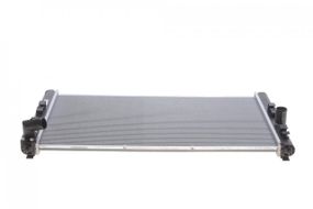 Радіатор охолодження Citroen C4 Peugeot 4008 Mitsubishi Lancer VIII 1.6-2.0 08- 09012709