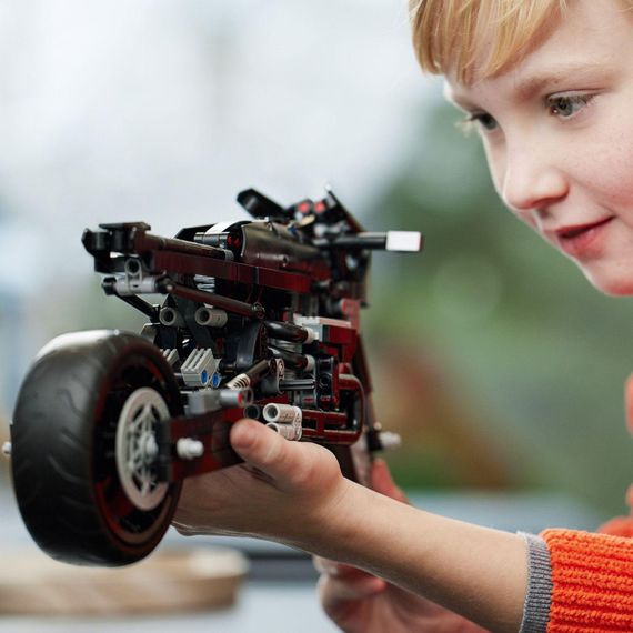 Конструктор LEGO Technic Бетмен: Бетцикл 641 деталь (42155) | Зображення 4