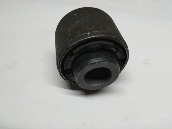 Сайлентблок заднього поперечного важеля i30 (PD)/Elantra (AD)/Ceed (CD), MOBIS (52740G2100) (52740-G2