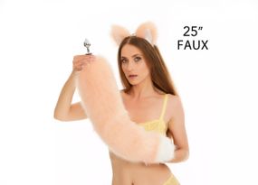 Анальный меховой пушистый хвост без пробки, Персиковый с белым кончиком, OKOVA 60 см. sexstyle