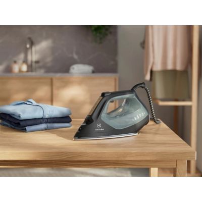 Утюг Electrolux E8SI2-6OG | Зображення 1