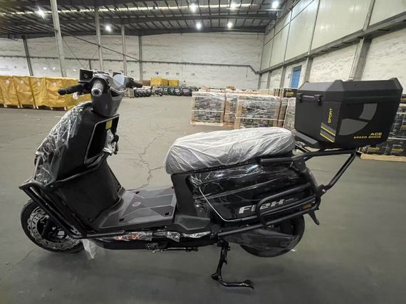 Скутер акумуляторний GTM FLEX PRO (2000 Вт, 60 км/год, 110 км, до 278 кг) | Зображення 2