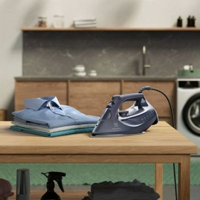 Утюг Electrolux E6SI1-4MN | Зображення 2