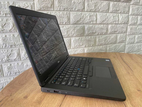 Сенсорний Ноутбук  Dell E5480 14  FHD/IPS/Touch/i7 7820HQ/8gb/SSD256Gb/930MX-2gb | Зображення 2