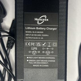 Зарядное устройство для гироскутера SLS-5462000 54.6v 2a (британская вилка)