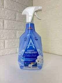 Astonish нейтралізатор запахів для текстилю, килимів та одягу Свіжа Бавовна 750 мл