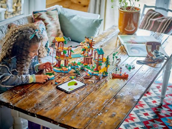 Конструктор LEGO Friends Будиночок на дереві у пригодницькому таборі (42631) | Зображення 9