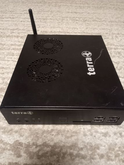 Неттоп Б-клас Terra 1009419 USFF / Intel Core i5-4590S (4 ядра по 3.0 -3.7 GHz) / 6 GB DDR3 / 240 GB SSD / Intel HD Graphics 4600 / Wi-Fi б/в | Зображення 1