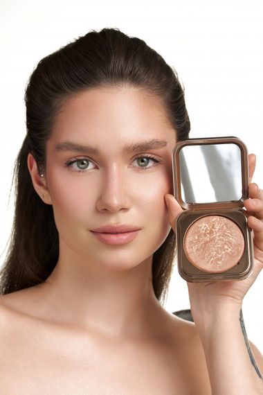 Бронзер ZOLA Natural Bronze Glow - 01 Nuse Marble Bronze (8.5 g) | Зображення 4