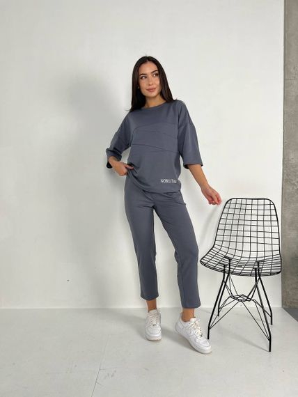 Женский спортивный прогулочный костюм с укороченными штанами NB24003 серый, размер 46/48