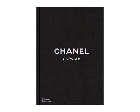Книга Chanel Catwalk: The Complete Collections