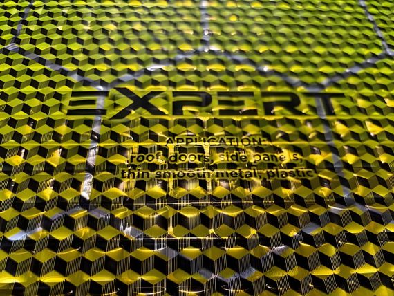 Виброизоляционный лист ULTIMATE EXPERT COLD GOLD 2,1 мм (50x35 см) | Зображення 1