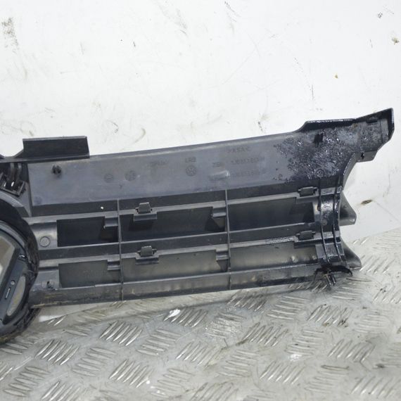 Решітка радіатора сіра Volkswagen Golf IV 1997-2003 Решітка сіра Фольксваген Гольф 4 1J0853651H 1J0853655G | Зображення 7