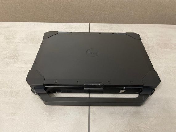 Захищений ноутбук Dell Latitude 5424 Rugged / 14" (1920x1080) IPS / Intel Core i5-8350U (4 (8) ядра по 1.7 - 3.6 GHz) / 32 GB DDR4 / 256 GB SSD M.2 / AMD Radeon RX 540, 4 GB GDDR5, 128-bit / WebCam / Два АКБ б/в + Подарунок Дротова миша / USB | Зображення 7