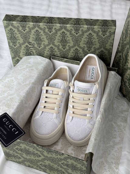 Кросівки жіночі білі New Gu4i  весна / осінь 2460 41 26 см | Зображення 5