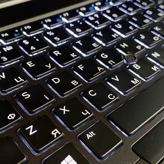 Мобильная рабочая станция Б-класс Dell Precision 7540 / 15.6" (1920x1080) IPS / Intel Core i7-9850H (6 (12) ядер по 2.6 - 4.6 GHz) / 16 GB DDR4 / 512 GB SSD / nVidia Quadro T1000, 4 GB GDDR5, 128-bit / WebCam / TouchID б/у + Подарок Беспроводная мышь | Зображення 5