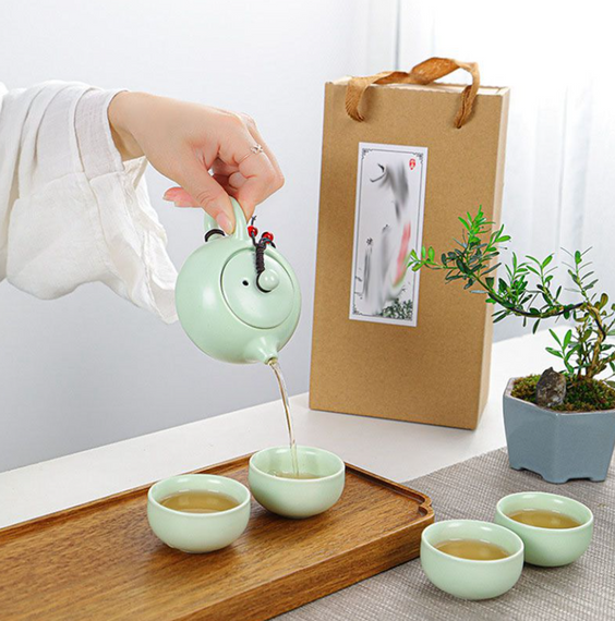 Чайний набір для чайної церемонії  дорожній -  чайник  та 4 кухлі  в сумці. Салатовий | Зображення 4