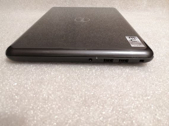 Ультрабук Dell Latitude 3380 / 13.3" (1366x768) TN Touch / Intel Core i5-7200U (2 (4) ядра по 2.5 - 3.1 GHz) / 8 GB DDR4 / 128 GB SSD / Intel HD Graphics 620 / WebCam б/у | Зображення 8
