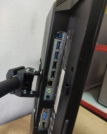 Комплект ПК: Gamemax SFF / Intel Core i3-4130 (2 (4) ядра по 3.4 GHz) / 8 GB DDR3 / 120 GB SSD / Intel HD Graphics 4400 + Монітор HP EliteDisplay S231d / 23" (1920x1080) IPS / VGA, DP / WebCam б/в | Зображення 6