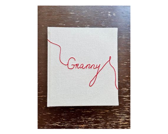 Книга Granny: Олена Морозова.