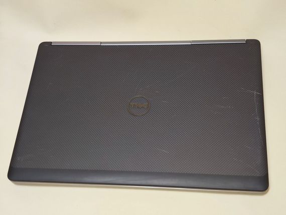 Мобільна робоча станція Dell Precision 7710 / 17.3" (3840x2160) IPS / Intel Core i7-6920HQ (4 (8) ядра по 2.9 - 3.8 GHz) / 16 GB DDR4 / 256 GB SSD / nVidia Quadro M4000M, 4 GB GDDR5, 256-bit / WebCam б/в | Зображення 6