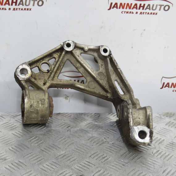 Важіль передньої підвіски правий Seat Cordoba Ibiza III IV кронштейн верхній Сеат Кордоба Ібіца 6Q0199294D