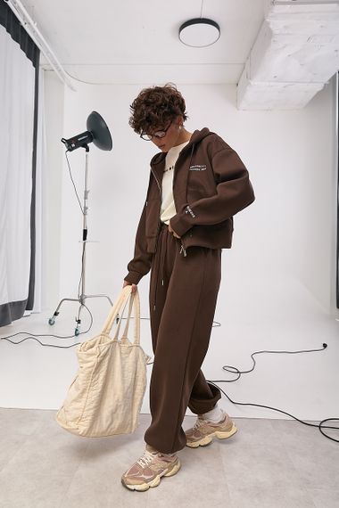 Спортивний костюм вільного фасону з вишитим написом - коричневий цвет, S/M (є розміри)